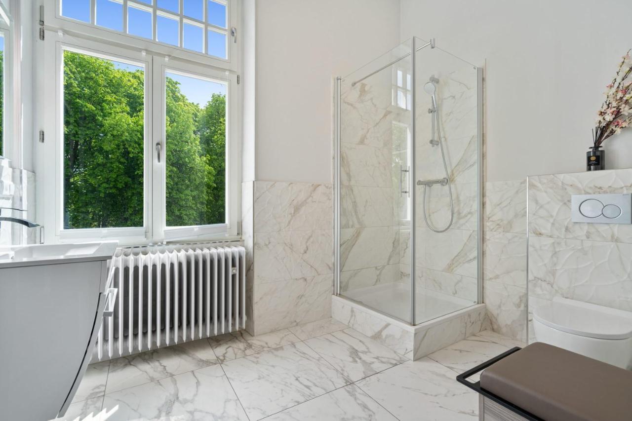 Room W Shared Bathroom&Kitchen In Luxury Villa Luxemburgo Exterior foto