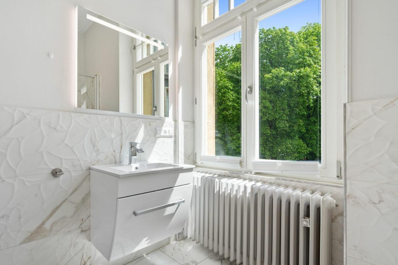 Room W Shared Bathroom&Kitchen In Luxury Villa Luxemburgo Exterior foto